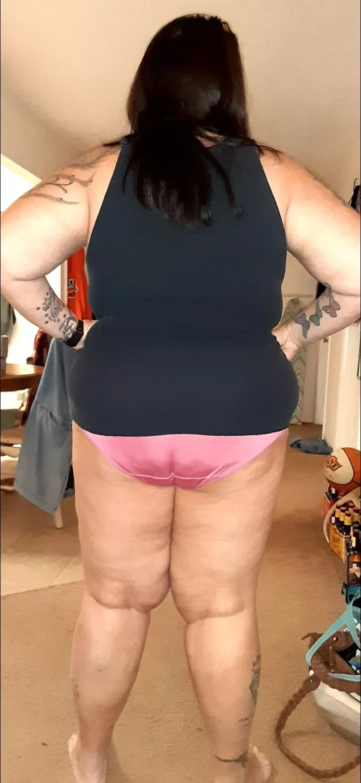 Caught her in the hallway without pants.