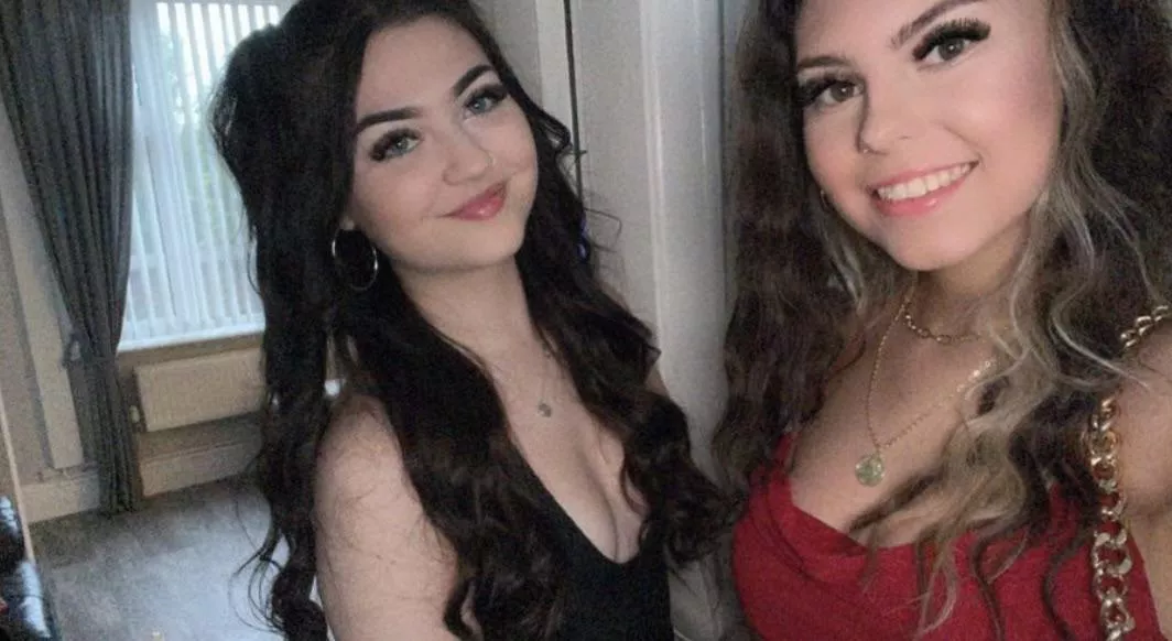 Chavs dressed up. L or R?