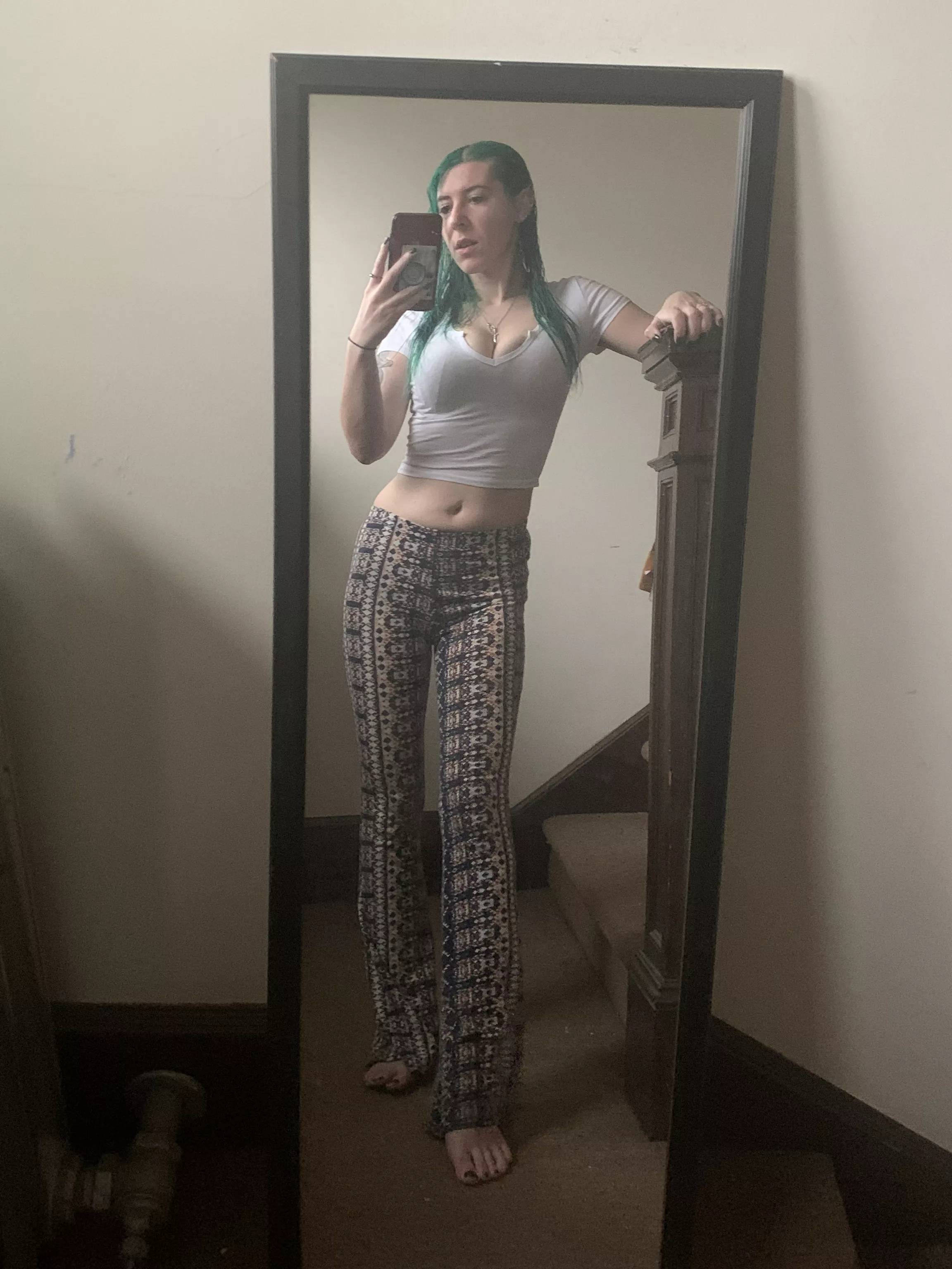 Crop top tummy [img]