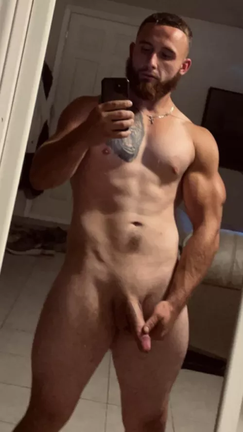 Daddy’s home early for hump day 😘