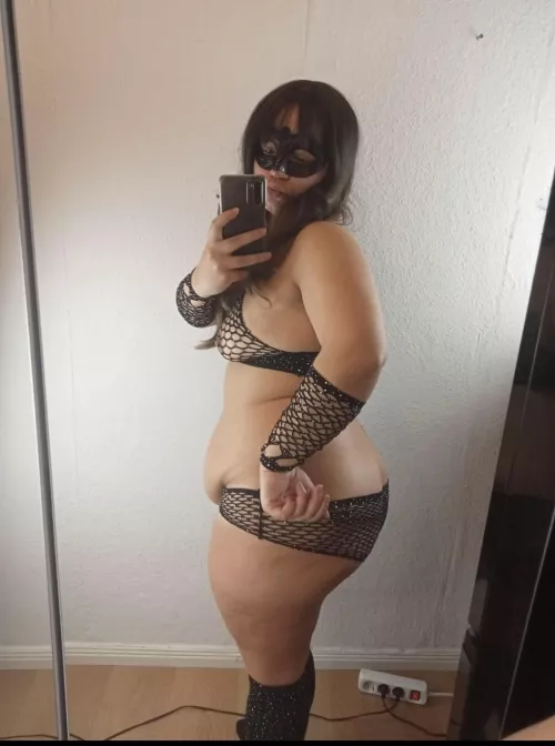 Do I count as a bbw milf please tell me? 💕