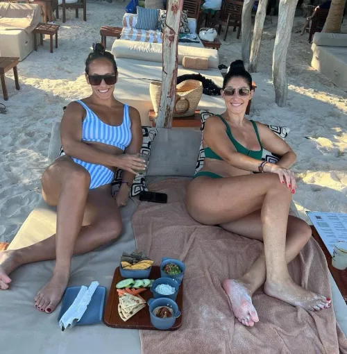 Do u stroke to ur mates gf/wife? Kik roundflat