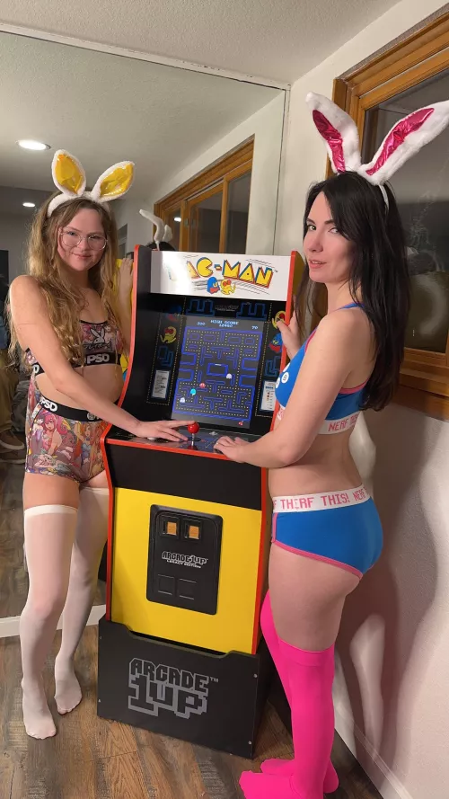 Don’t worry love…we think this joystick is average size😊😜 [F]