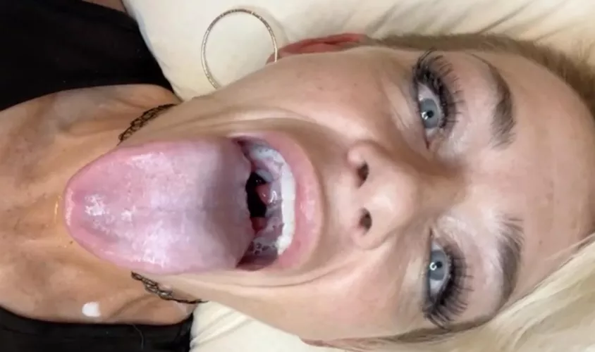 Dump it in my wide open mouth plz