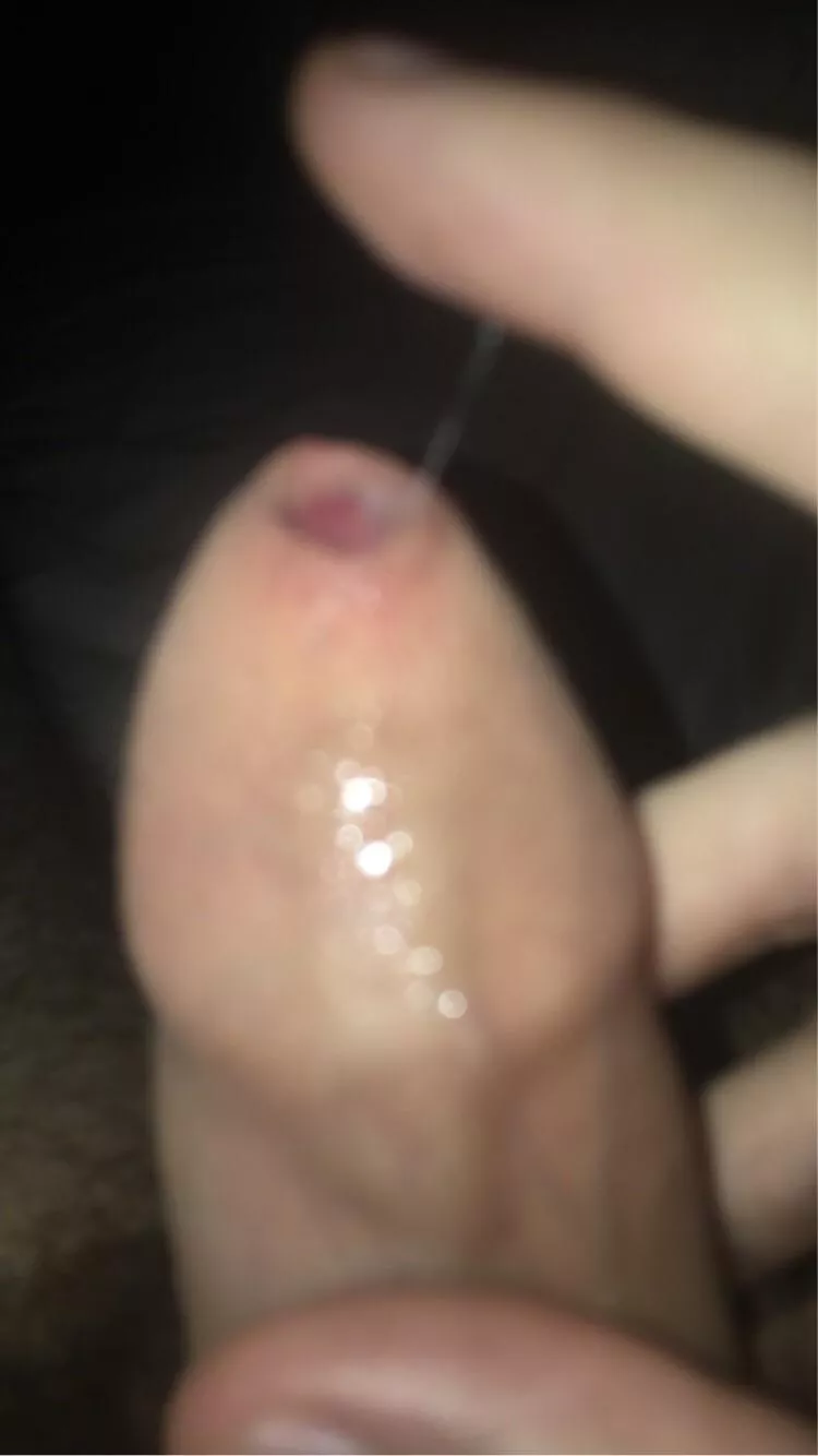 Horny gaymer getting all wet, what would you do? 😏