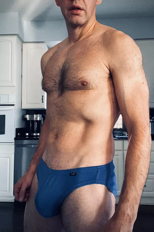 I am working hard in the kitchen, can’t you tell? 😈