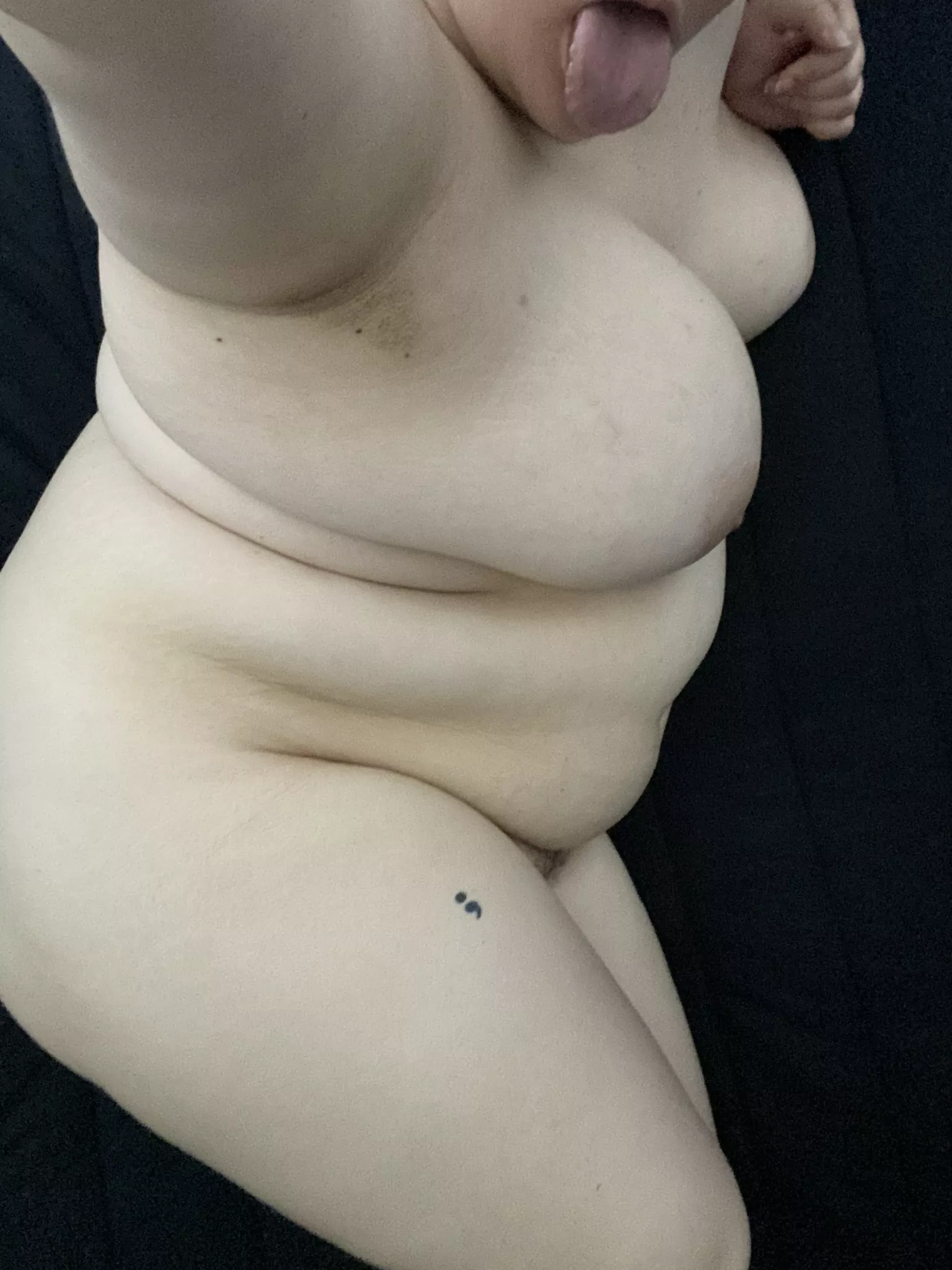 I love posing for tributes <3