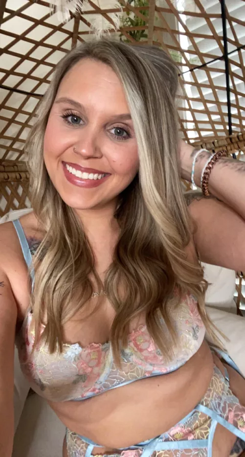 I think this color looks good on me🥰