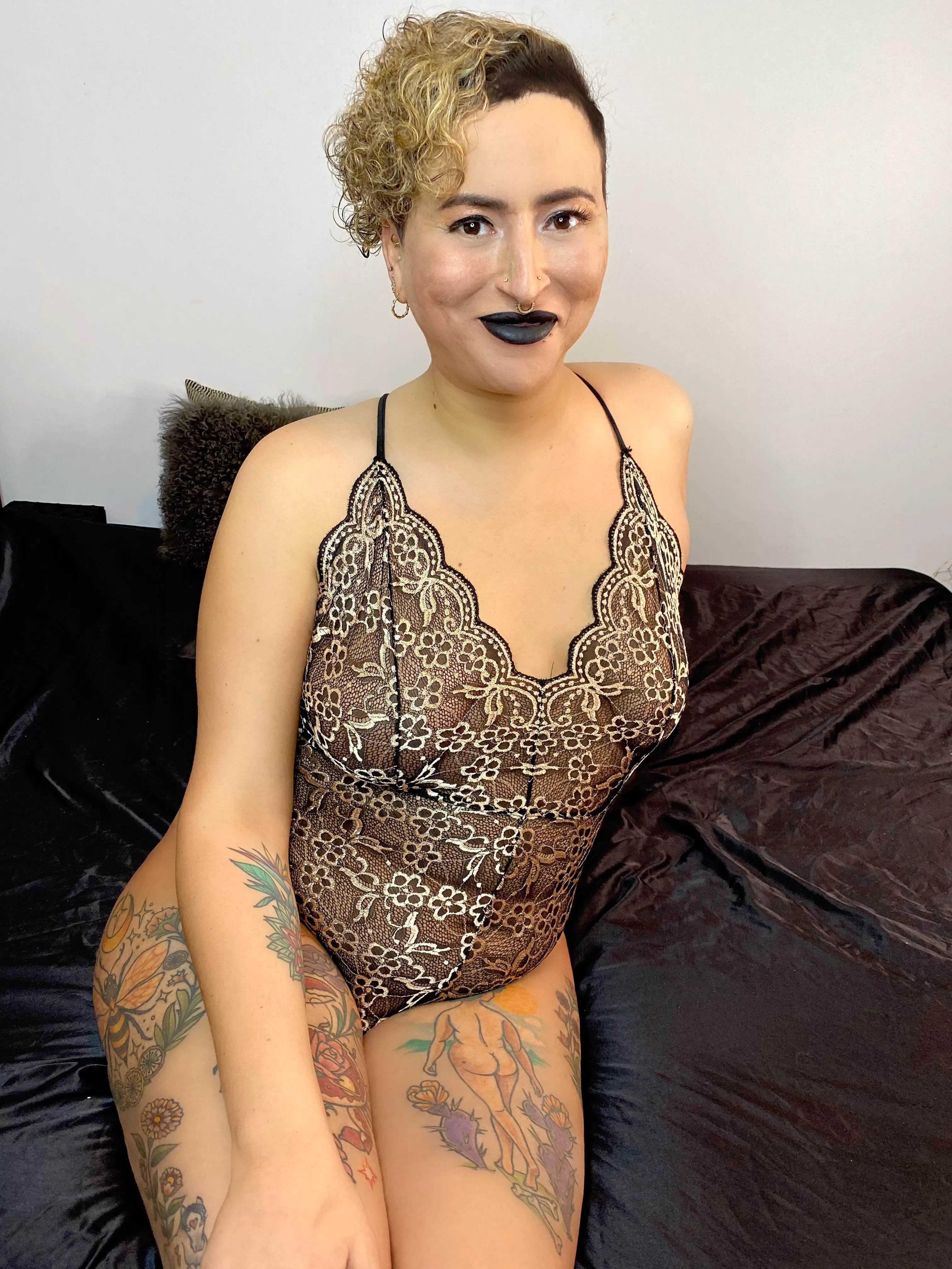 I wanna be naughty 💋