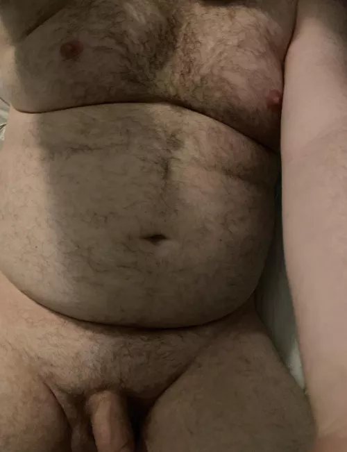 I’m here in bed. Would you join me and what would you do? 🤔