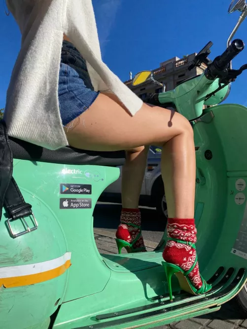 Is this pose okay for you?[F]