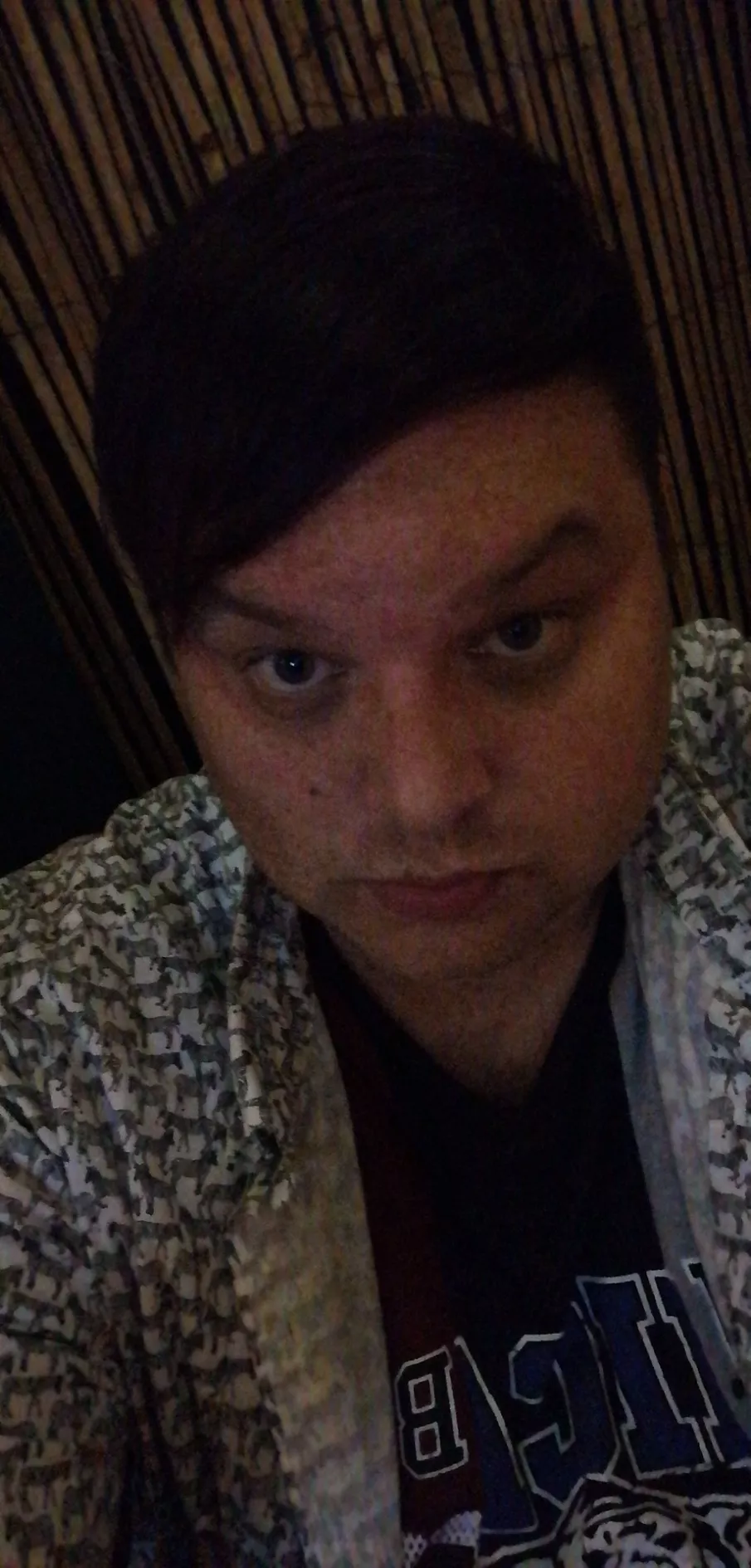 Looking for a nice cute guy to play fortnite with and get to know 😊.