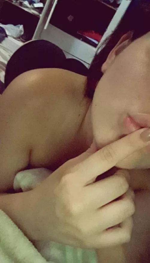 Looking for my next puppy to tease, deny and milk 🤭