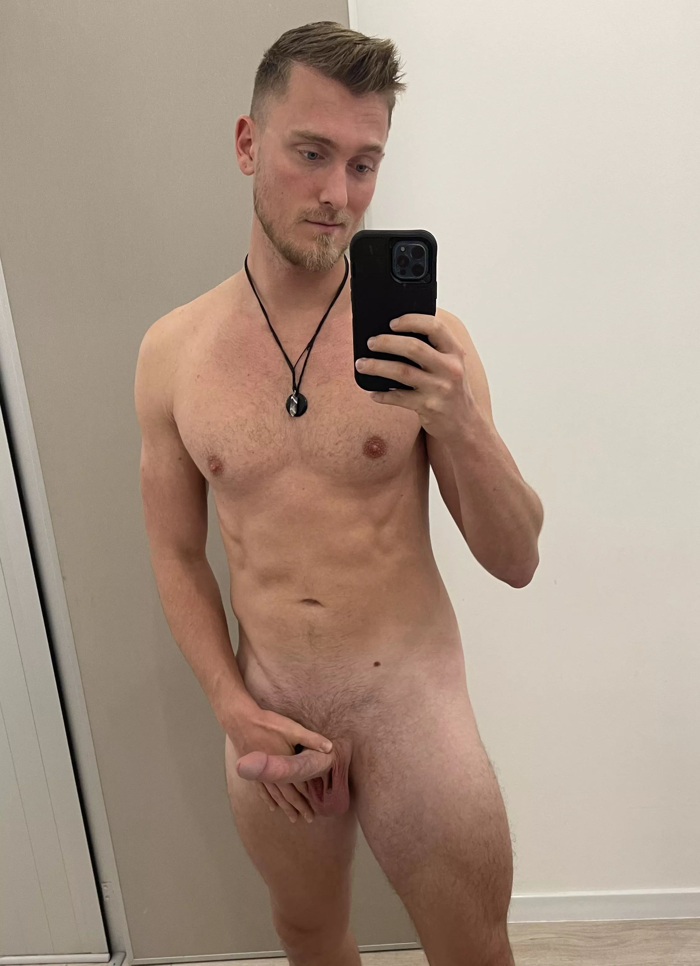 Looking into becoming a personal trainer, who wants to be my first client?