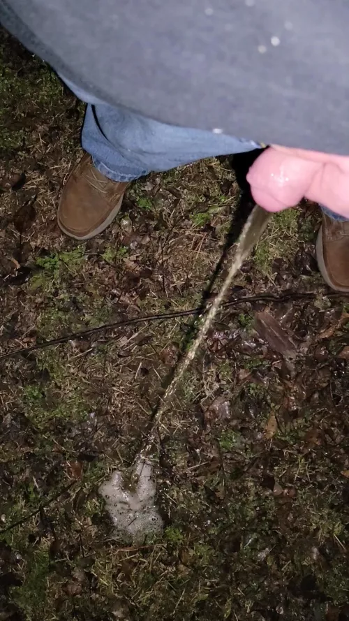 Love pissing outside in the dark.