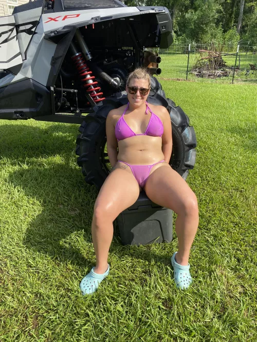 Love these bikinis, for obvious reasons 🤪