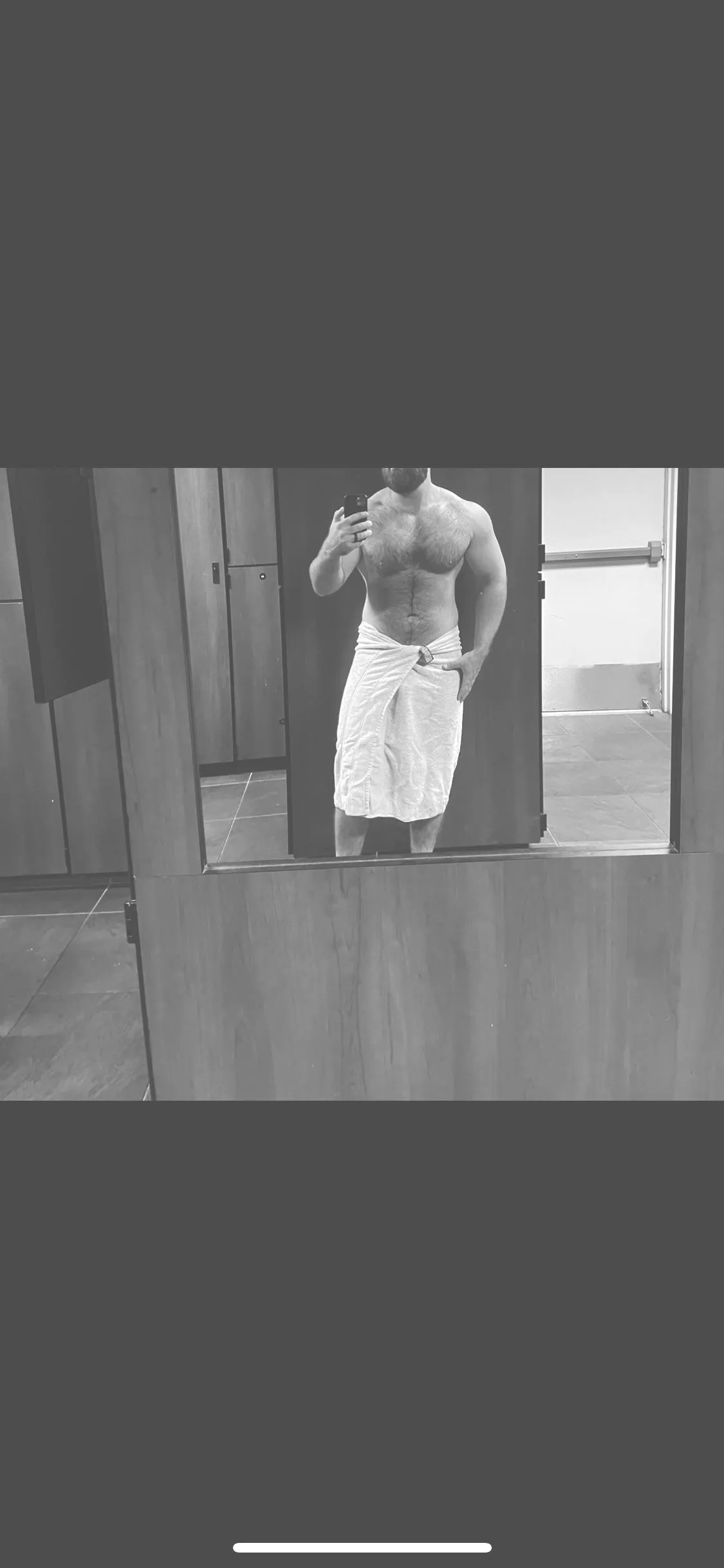 (M) 26 I’m curious, who likes my body type? I’m debating getting leaner before spring/summer or just continuing to get bigger, I would love to get your thoughts. DMs open