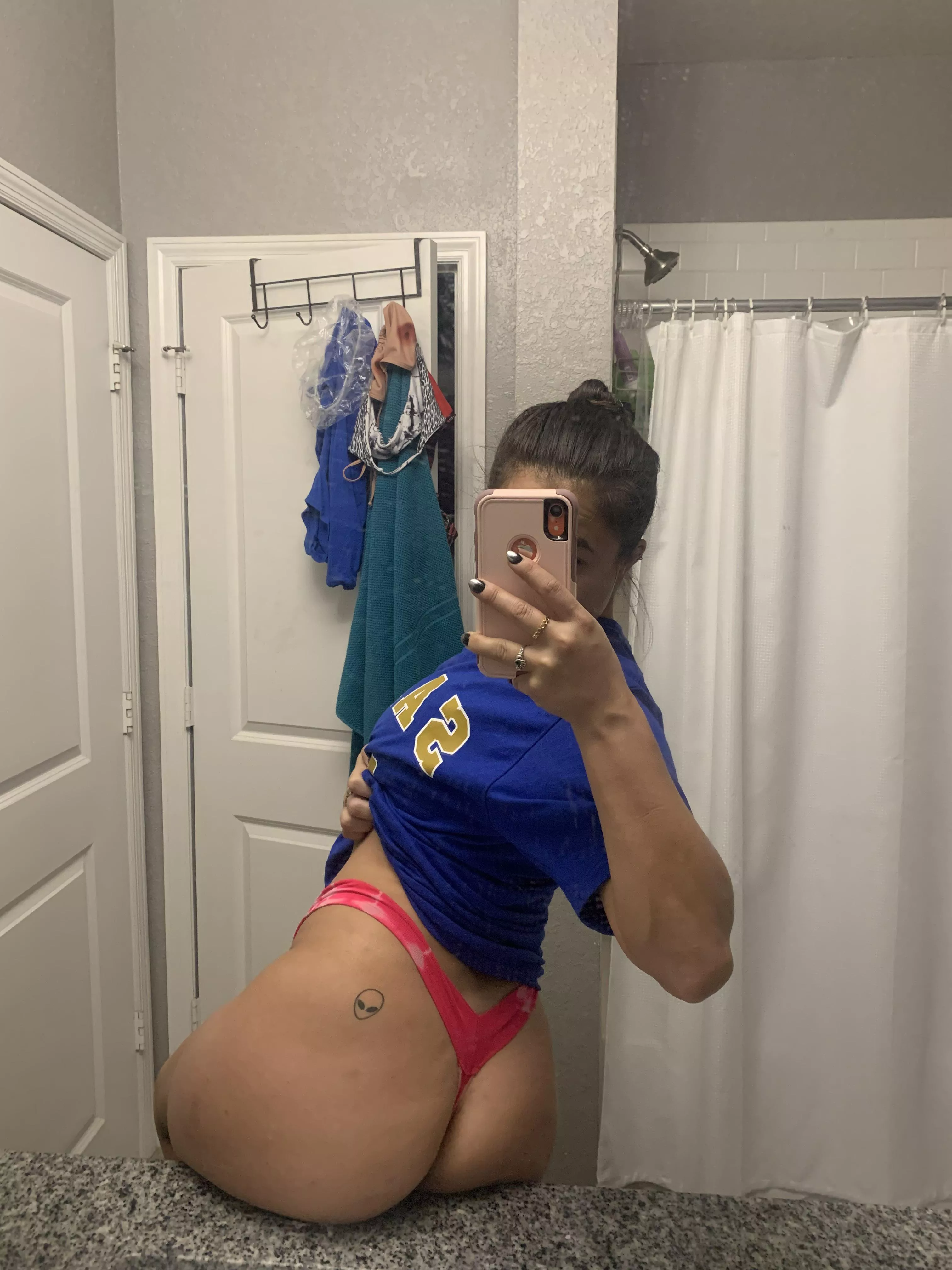 [miss] just wanted to show you what’s under my jeans at work today