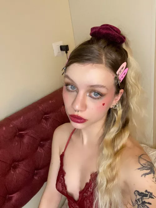 Mommy is bored and wants to control a good obedient boy so check comm..