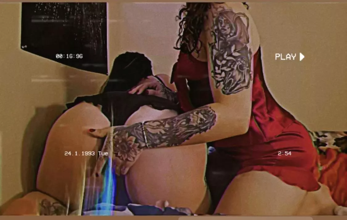 My friend needs more followers on ig @medusaqueenx