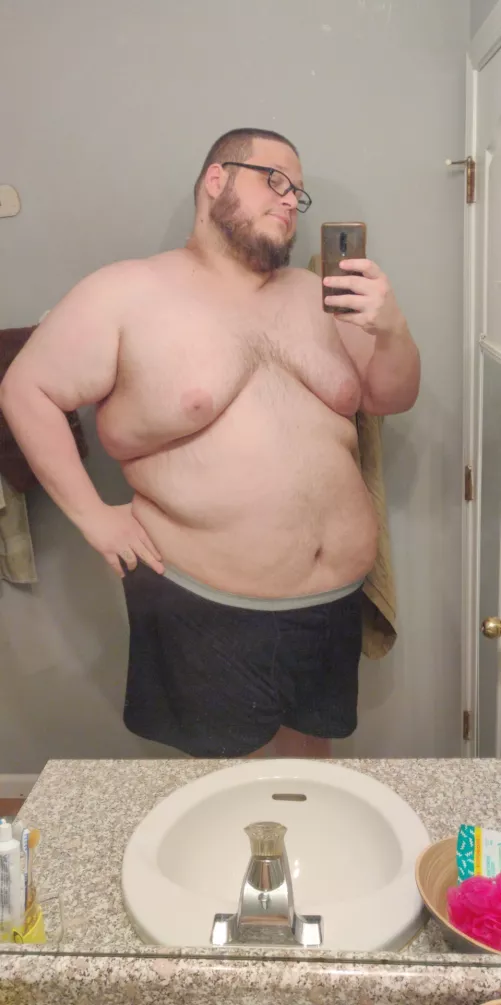 Nothing too risque today. Just me in my boxers before I take a shower. 😊