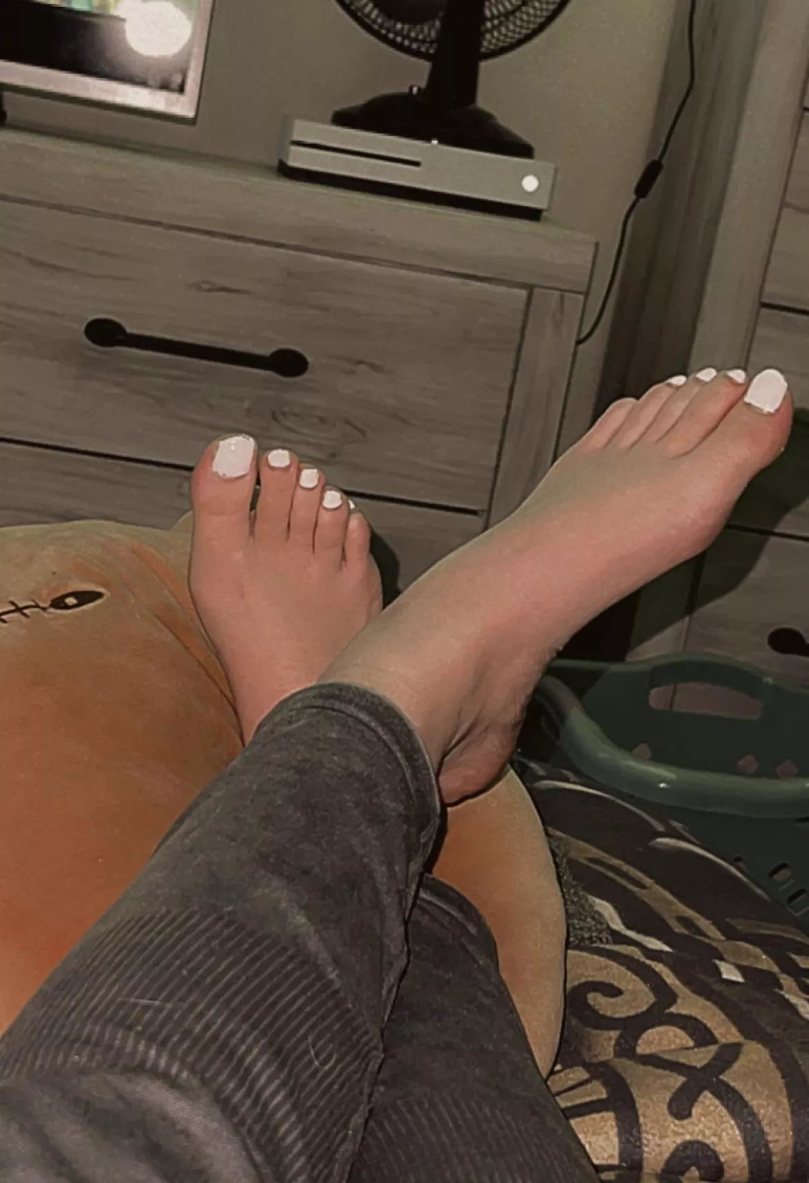 Please rate my white toes🥰