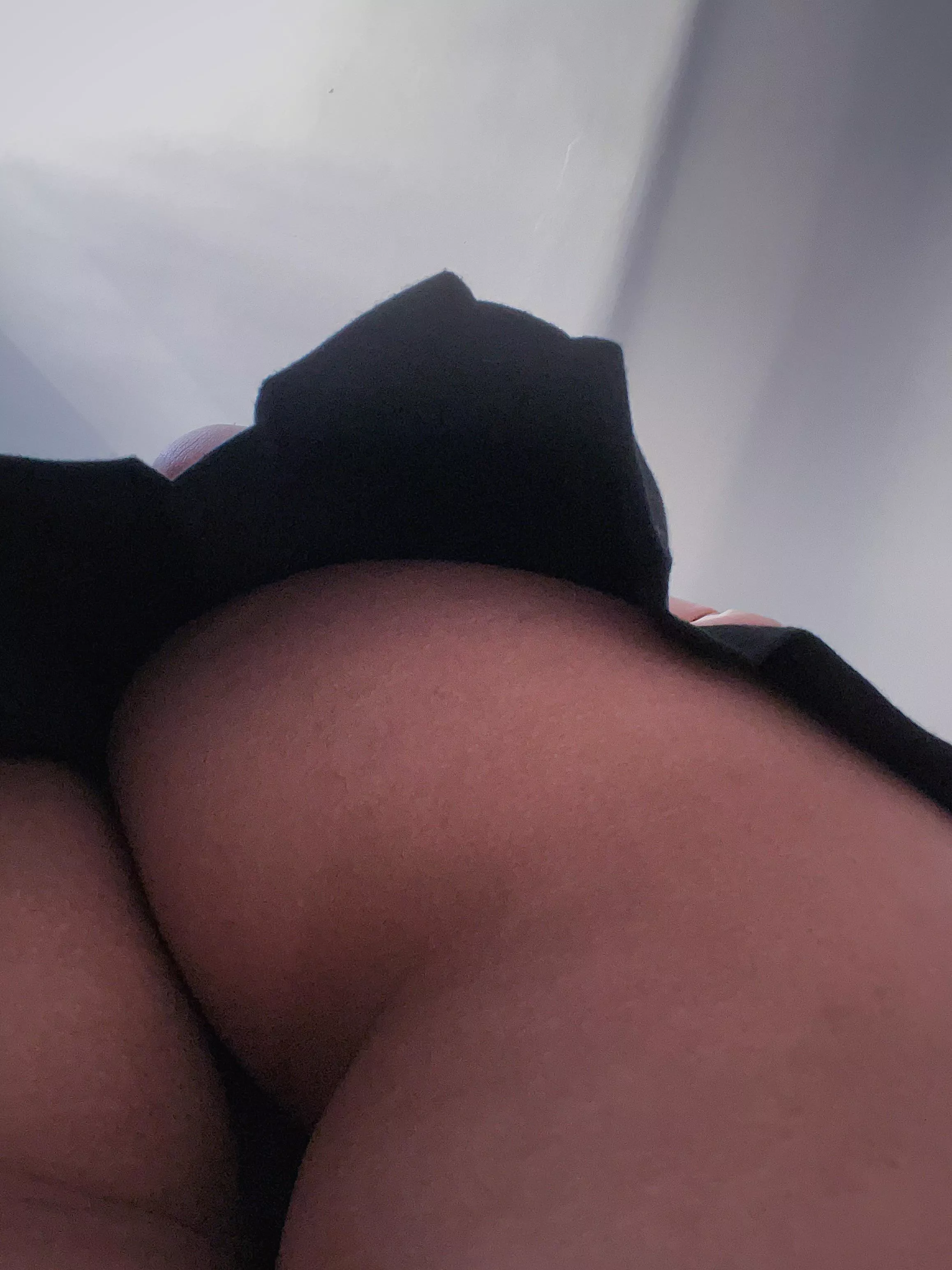 Pov: you’re looking under my skirt 👀🍑