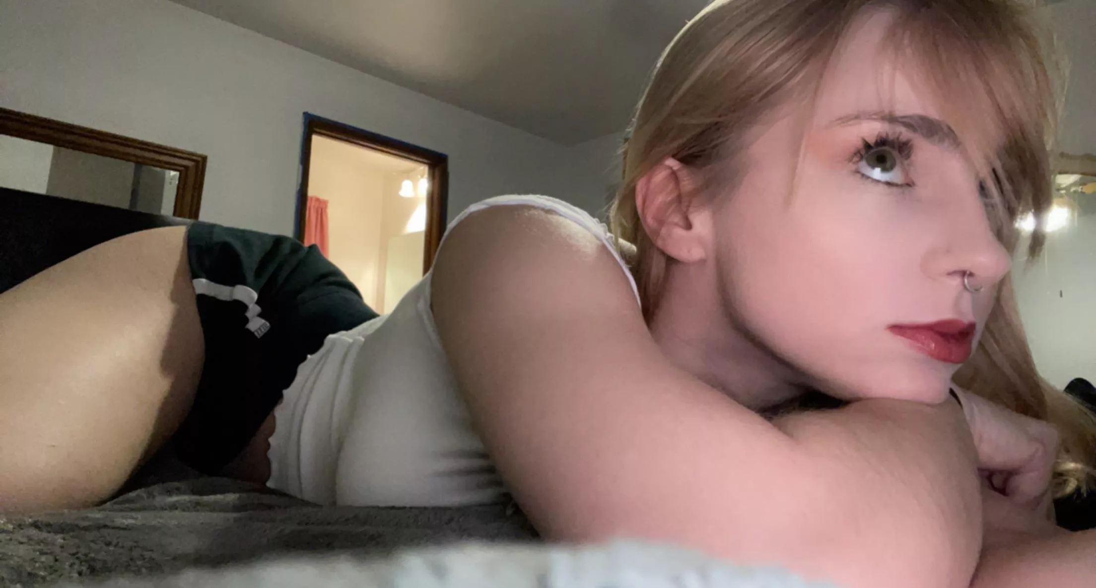 Scissor shaped across the bed, you are red, violent red…