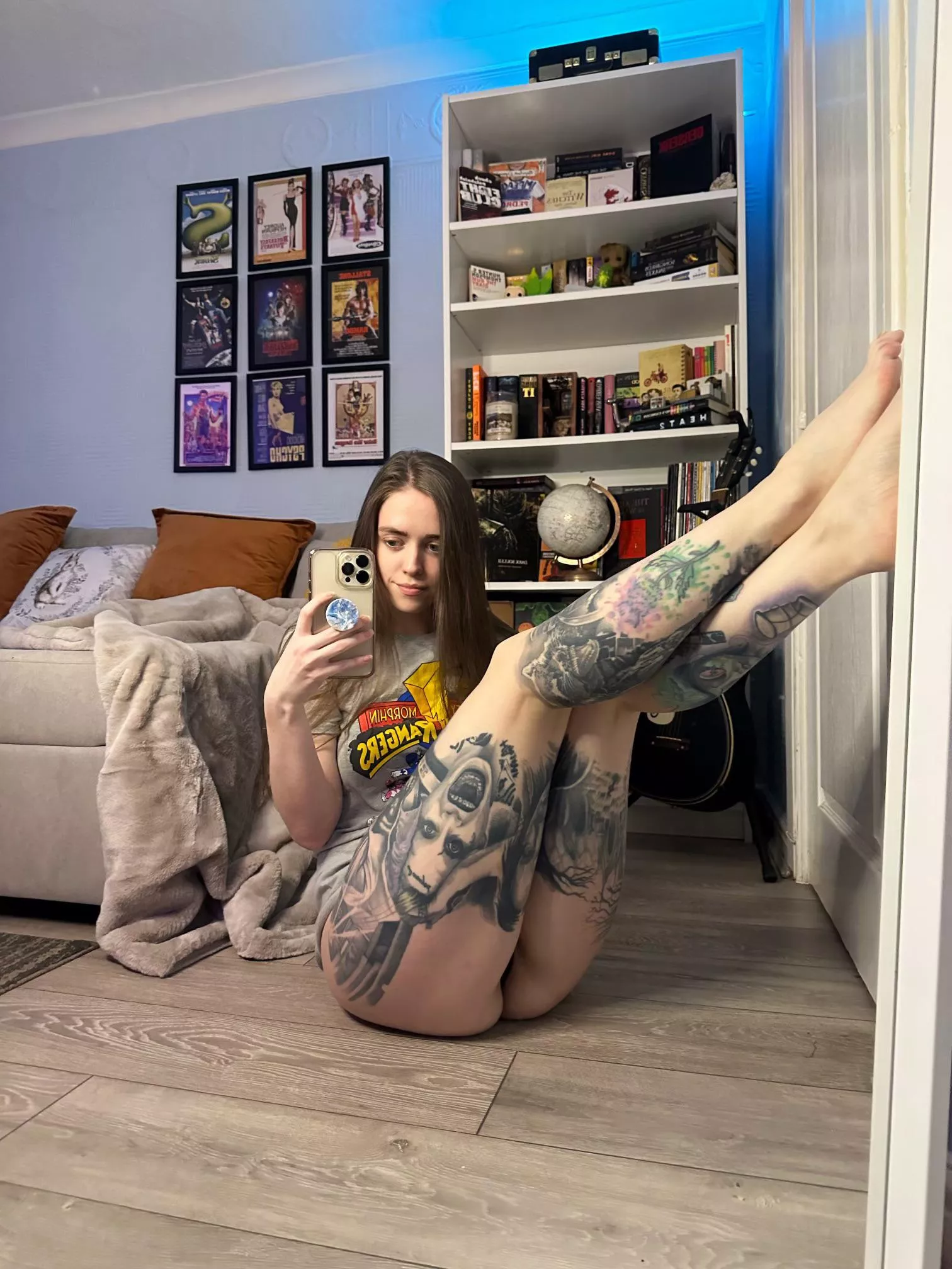 Sending you a little love 🫦 [f]