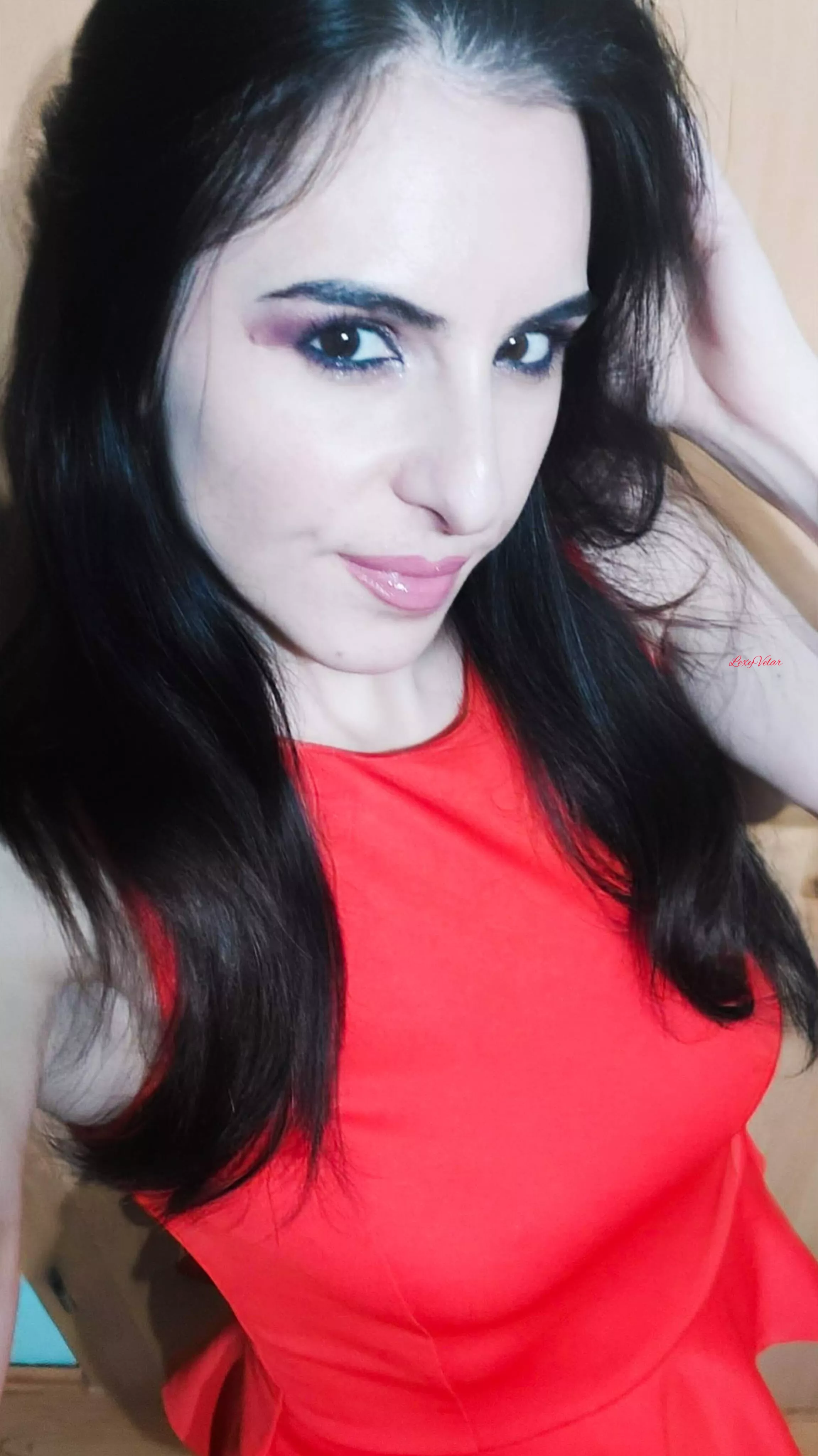 Should I go to work braless?🤔