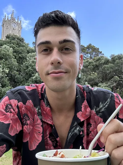 Sitting here eating my lunch and I finally got my grade back for my masters. I got an A! Im so happy/ lost for words. All my hard work and mental breakdowns were worth it 🥲 hope ya’ll are having a great day where ever you are (I’m in New Zealand) 