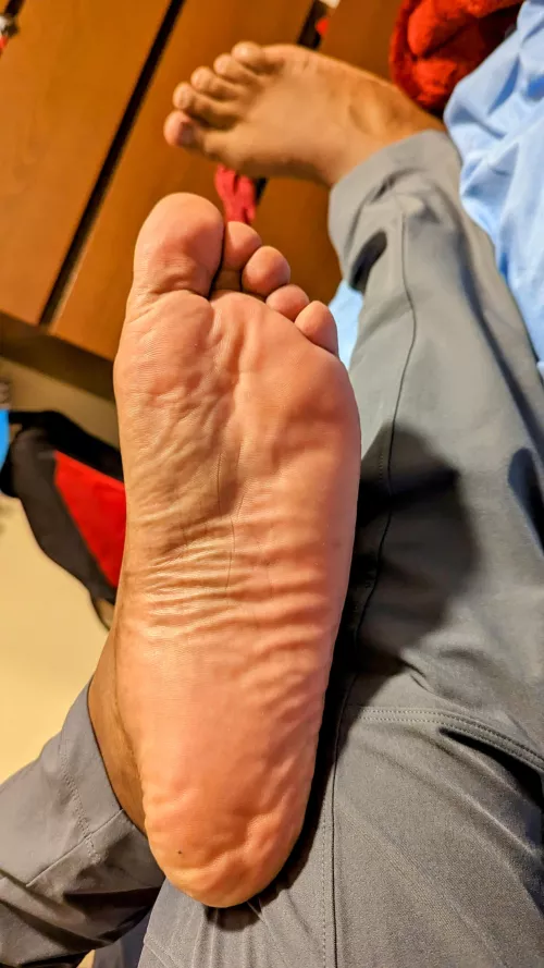 Smelly size 11 ready for some kisses.