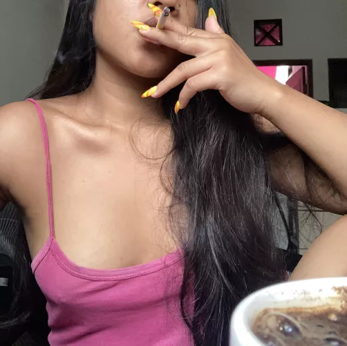 Such a beautiful afternoon, cigarettes and coffee