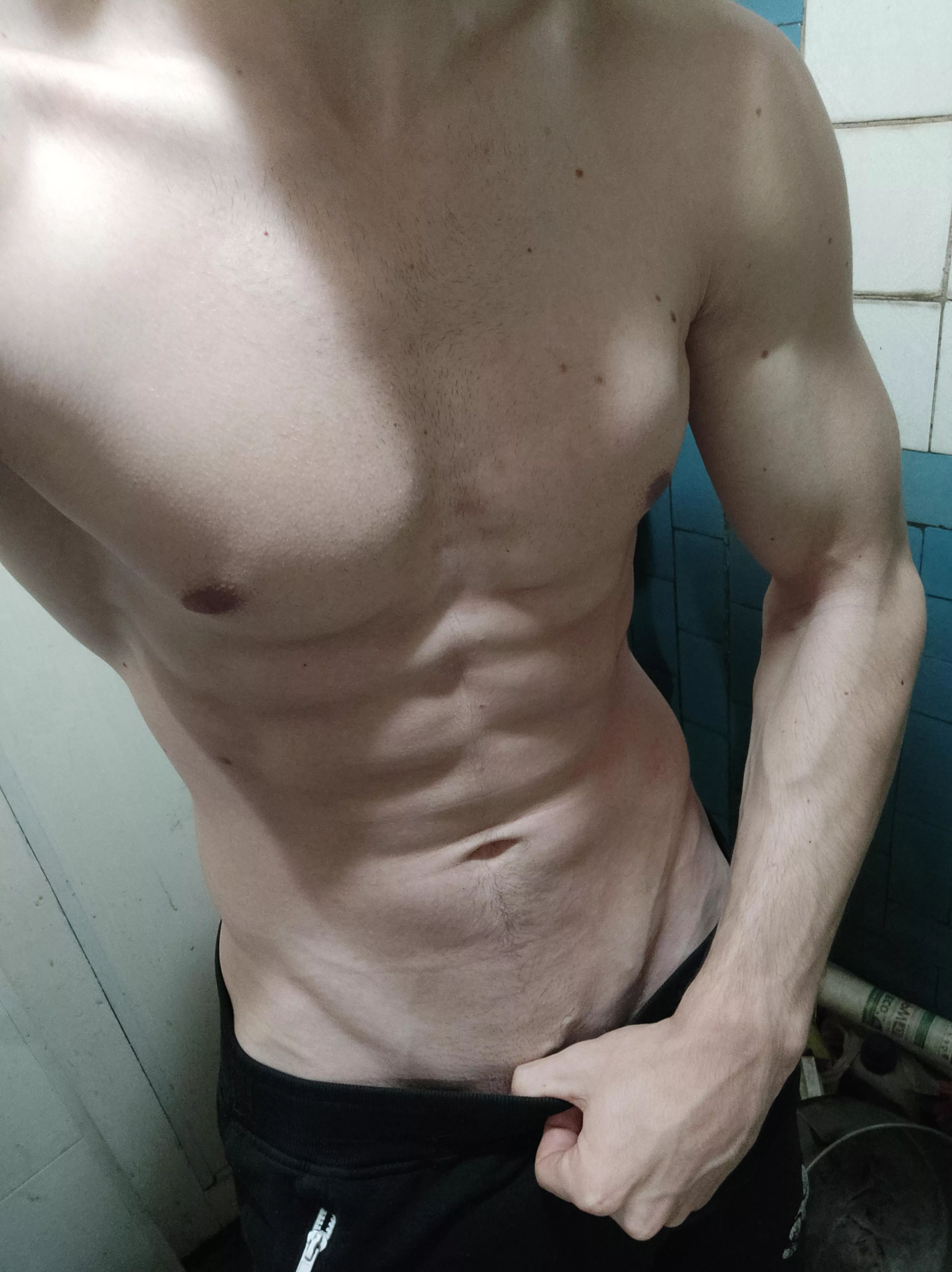 Take off my clothes and start suck