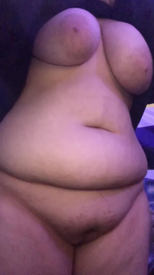 taking pics of my body like this is great for my self esteem lol, goodnight!