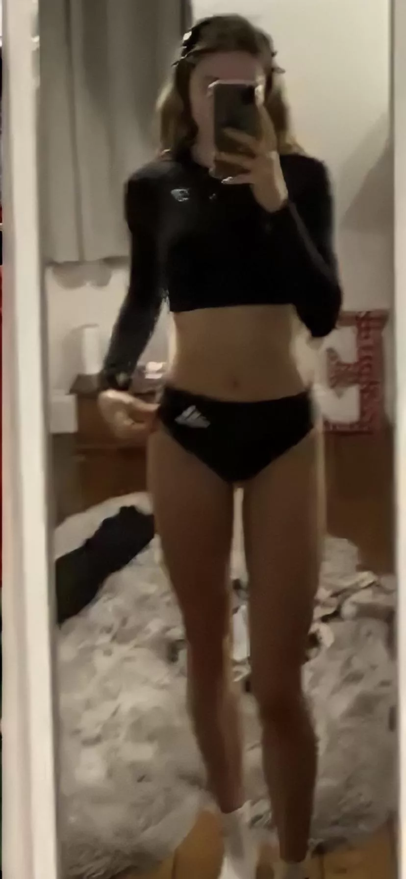 Tight slut with sexy thigh gap