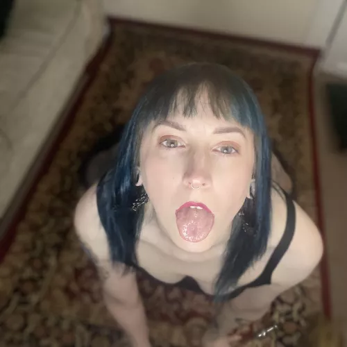 Waiting for you to spit in my mouth 💦