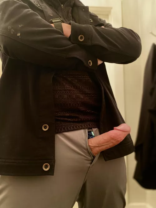 Waiting room bathrooms without locks are so much fun