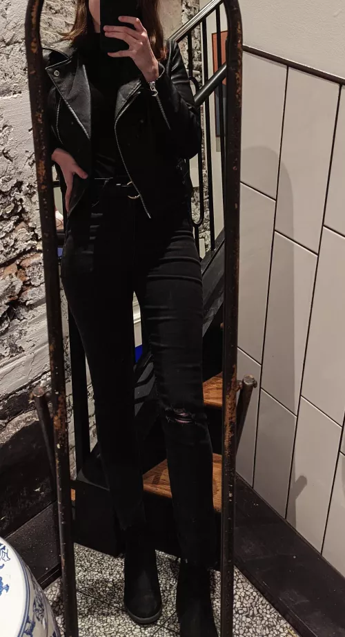 Wanna guess my height? 😅