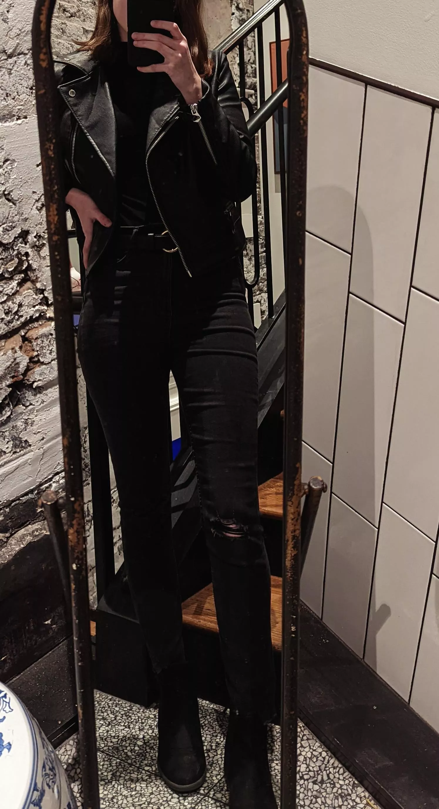 Wanna guess my height? 😅