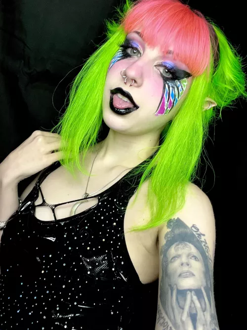 Watermelon hair (I just dyed it today!)