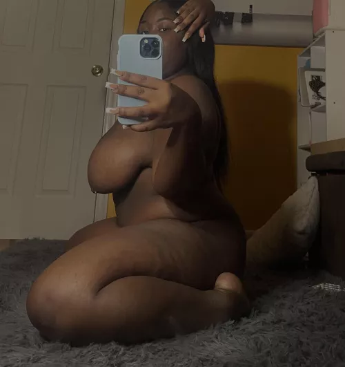 woke up horny with nobody to fuck 💔