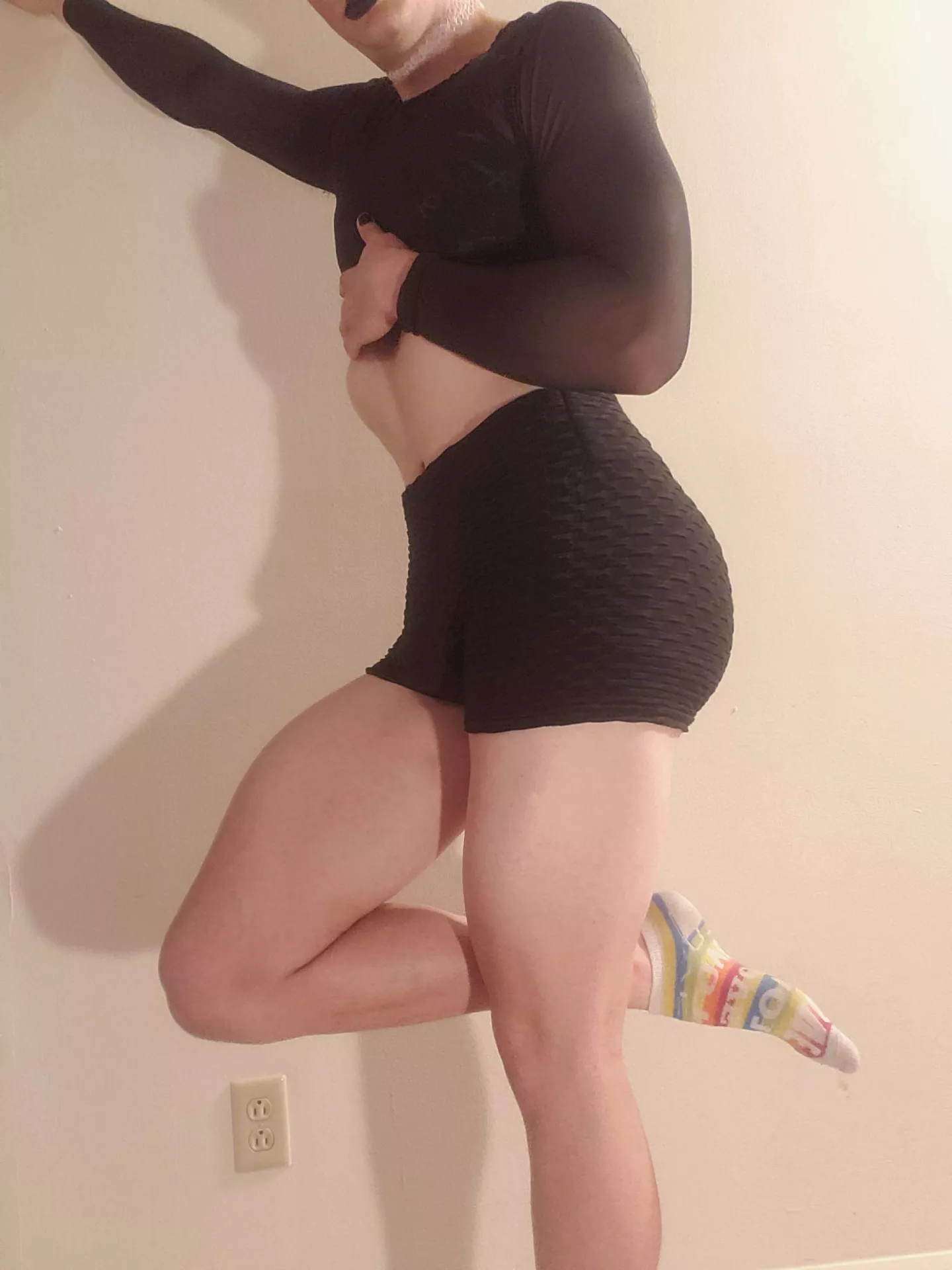 Would you grab my booty in the gym?