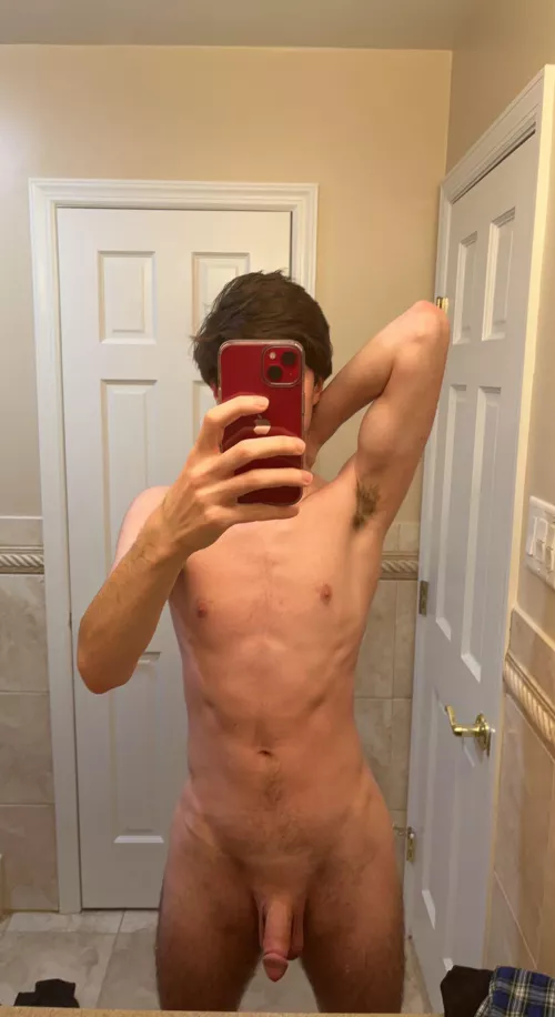 22 DM me. Looking for similar. Empty profile send pic pls.