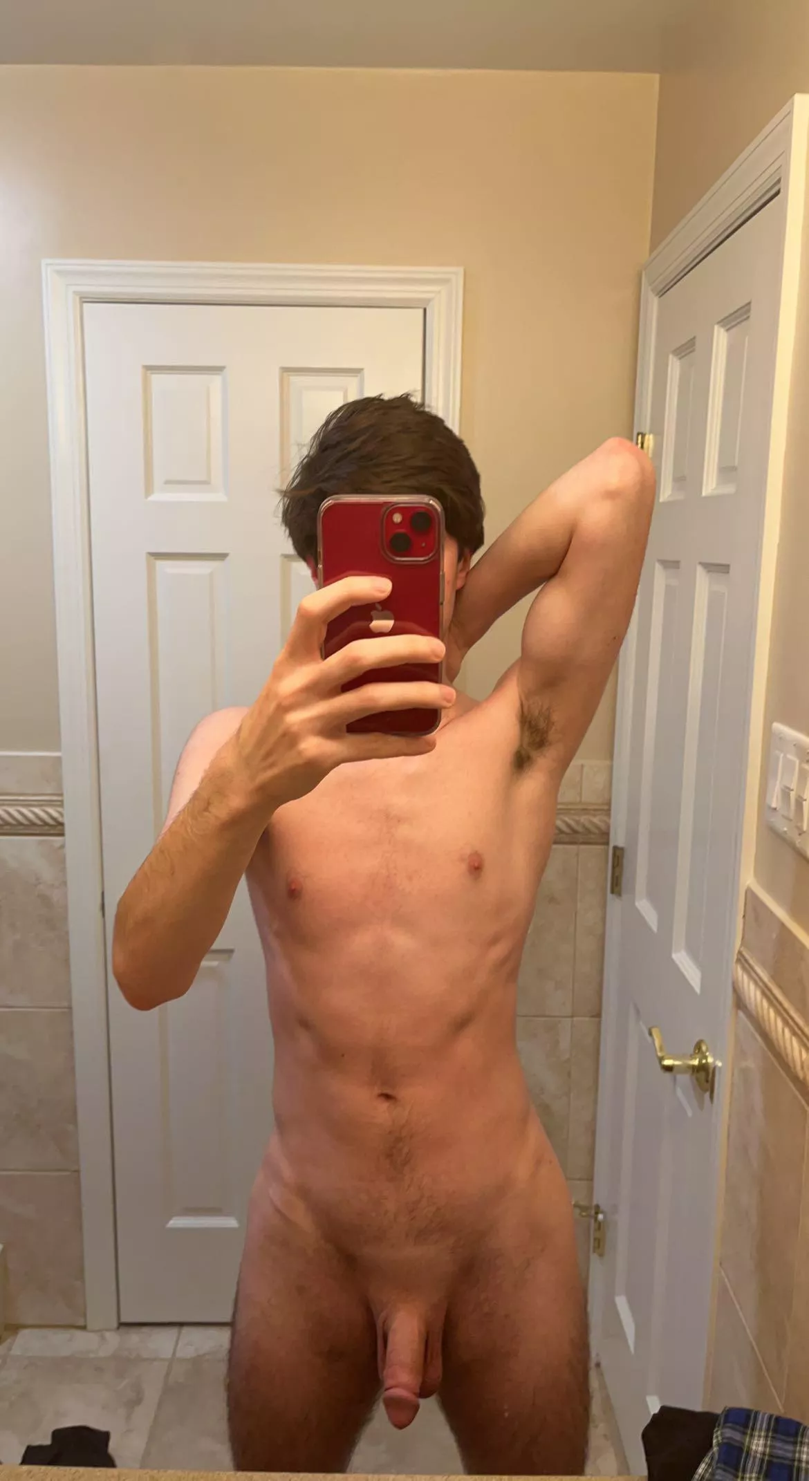 22 DM me. Looking for similar. Empty profile send pic pls.