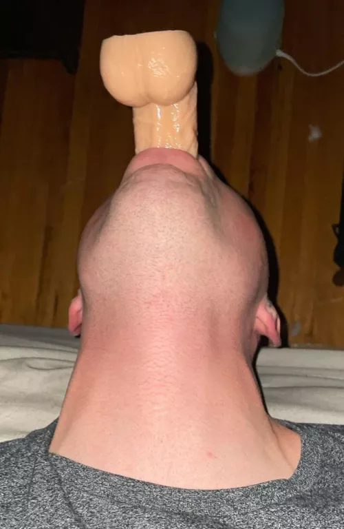 28 Come fill my throat with massive cock. 18-35 Kkcubed94