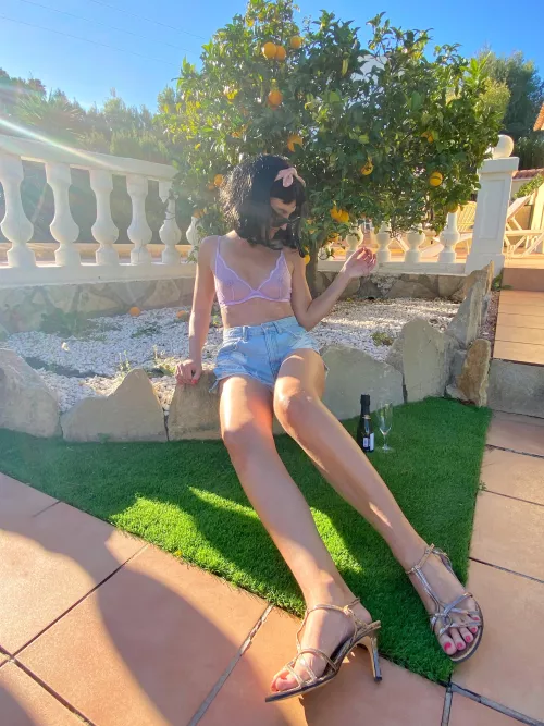 A glass of Champagne to celebrate my debut on OF