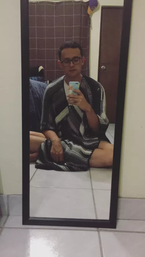 About to workout! Wish me luck.