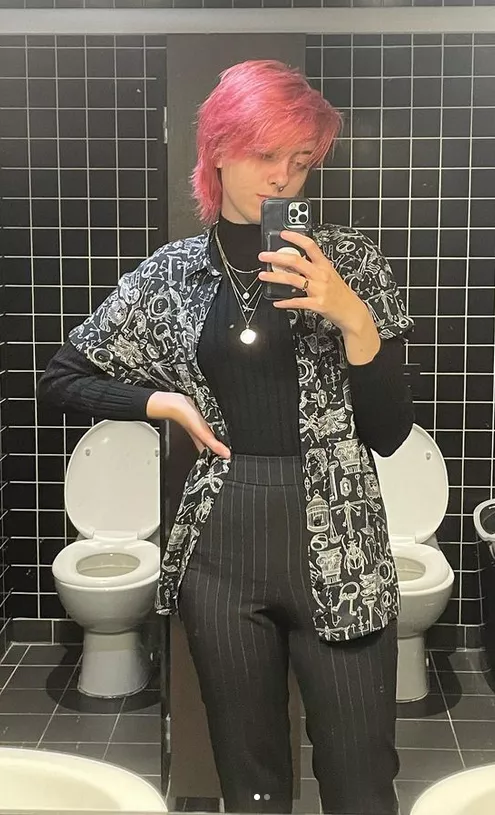 alt beauty with semi petite body id love to bone