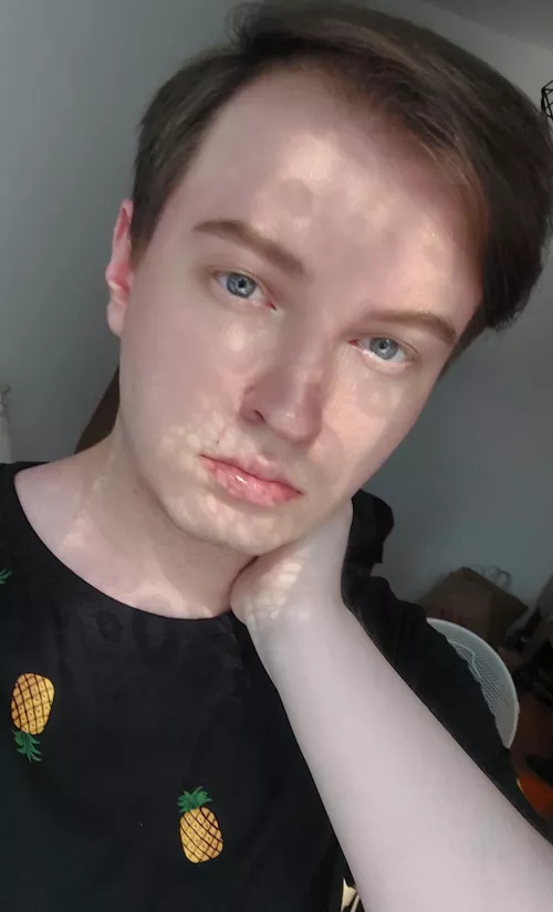 Anyone here playing LoL? I need a carry bc rankeds are not so good for me atm... I keep playing vs smurfs and I am just silver so how am I supposed to climb higher? Feels impossible. You can find me on EUNE if you'd like to play together and help me a l